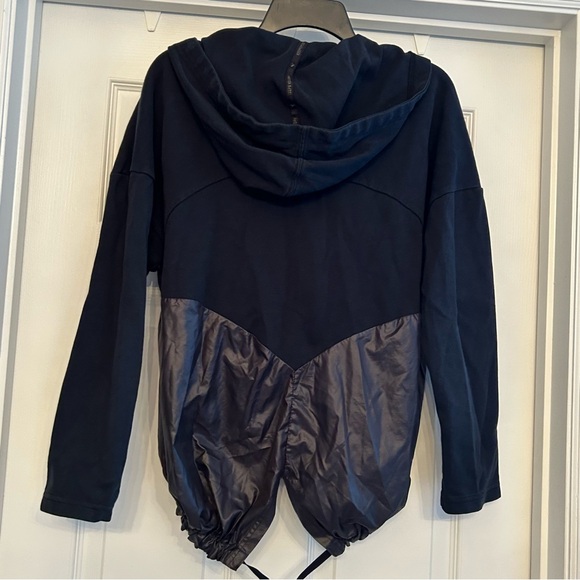 PUMA Black Transition Full Zip Hoodie Keeps You Dry Fabric Sweatshirt Size S - Picture 7 of 7